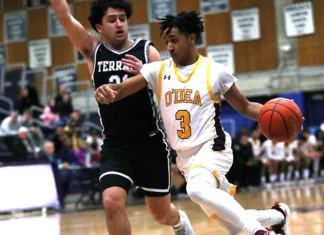 O’Dea Rallies To Secure Nail-Biting Victory Over Mountlake Terrace In 3A State Tournament