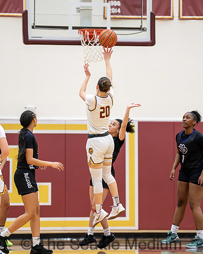 Lakeside Lions Defeat Garfield Bulldogs With Strong Defense And Balanced Scoring