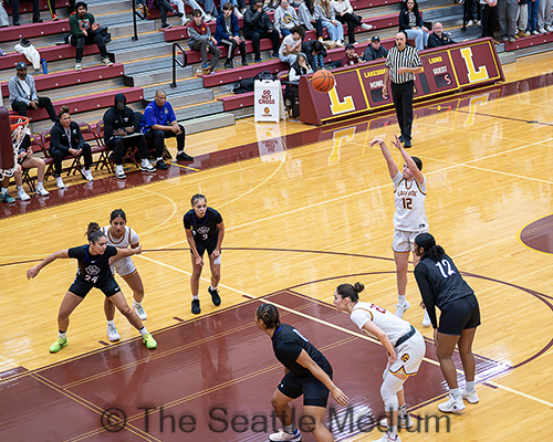 Lakeside Lions Defeat Garfield Bulldogs With Strong Defense And Balanced Scoring