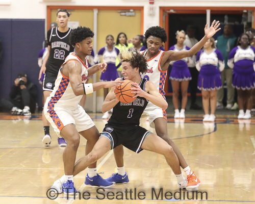 Rainier Beach Vikings Claim Victory In Intense 'Hood Classic' Matchup