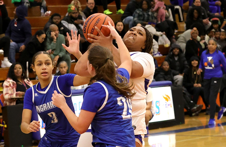 Ingraham Rams Outlast Rainier Beach Lady Vikings In Tight Metro League Matchup