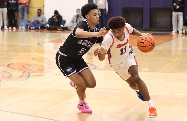 Rainier Beach Vikings Claim Victory In Intense 'Hood Classic' Matchup