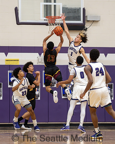 Garfield Bulldogs Secure 82-76 Overtime Victory Over O'Dea Fighting Irish