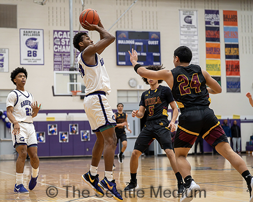 Garfield Bulldogs Secure 82-76 Overtime Victory Over O'Dea Fighting Irish