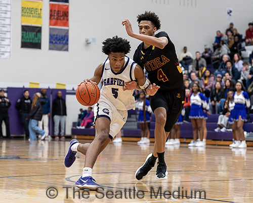 Garfield Bulldogs Secure 82-76 Overtime Victory Over O'Dea Fighting Irish