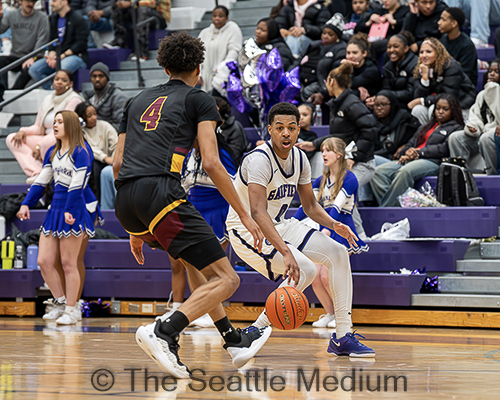 Garfield Bulldogs Secure 82-76 Overtime Victory Over O'Dea Fighting Irish