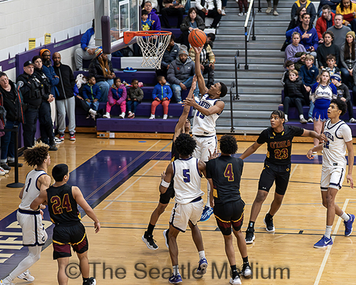 Garfield Bulldogs Secure 82-76 Overtime Victory Over O'Dea Fighting Irish