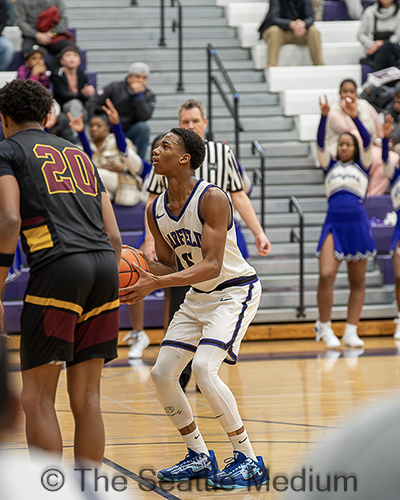 Garfield Bulldogs Secure 82-76 Overtime Victory Over O'Dea Fighting Irish