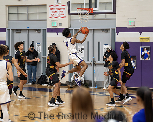 Garfield Bulldogs Secure 82-76 Overtime Victory Over O'Dea Fighting Irish