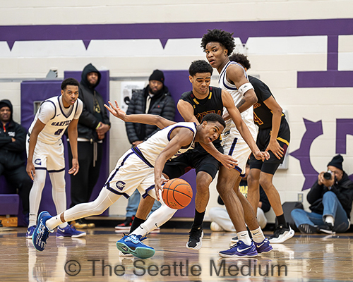 Garfield Bulldogs Secure 82-76 Overtime Victory Over O'Dea Fighting Irish