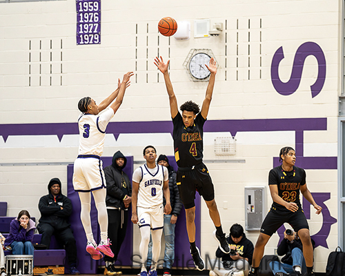 Garfield Bulldogs Secure 82-76 Overtime Victory Over O'Dea Fighting Irish