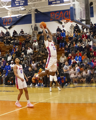 Petty Scores 31 As Rainier Beach Dominates Eastside Catholic 90-62