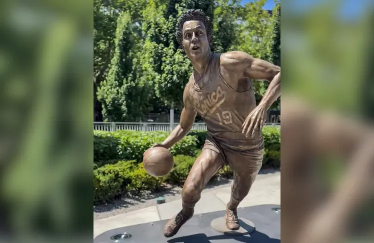 Lenny Wilkens Celebrated with Statue Unveiling At Climate Pledge Arena, Honoring His Legendary Legacy
