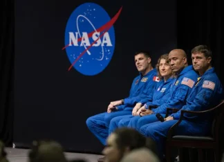 NASA Is About To Send People To The Moon — In A Spacecraft Not Everyone Thinks Is Safe To Fly