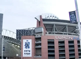 Huge Crowds Expected For Seahawks Victory Parade, Officials Encourage Fans To Plan Accordingly