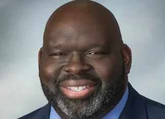 Black Texas Superintendent Wins Top Education Honor