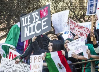 Seattle Students Walk Out To Protest ICE and Immigration Injustice