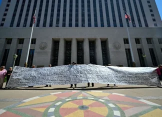 ‘Big Tech Or Families?’ Parents Heading To Washington To Reignite Fight For Online Safety Laws