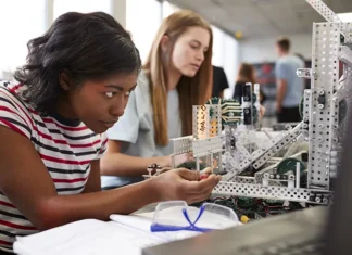 Washington High School Seniors Invited To Apply For 2026 STEM Signing Day