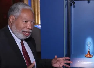 As America Celebrates Its 250th, Smithsonian Leader Lonnie Bunch Treads A Fine Political Line