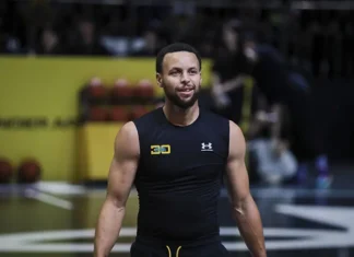 NBA Superstar Steph Curry Signs Li-Ning Deal In A Major Win For Chinese Shoe Giant