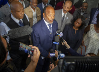 Black Leaders Meet With Wilson, Urge Her To Keep Barnes