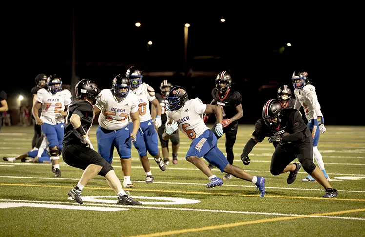 Rainier Beach Rolls Past Lincoln 60-13 Behind Explosive First-Half Performance